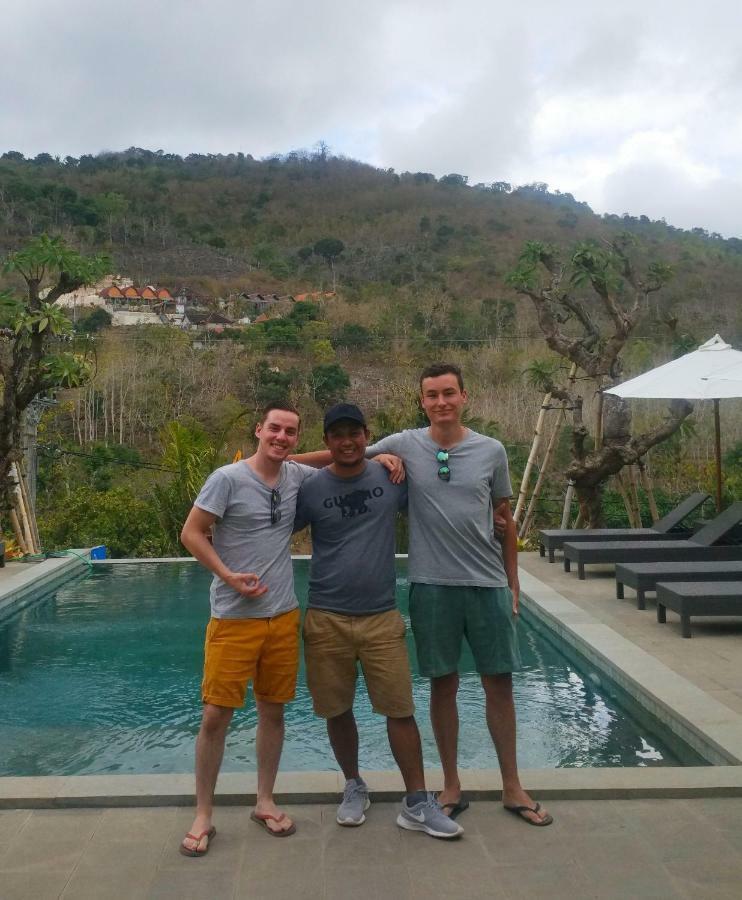 เดอะ กลุมปู วิลลา Hotel Batumadeg ภายนอก รูปภาพ